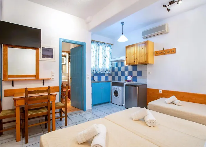 孔塔拉托斯一室公寓和公寓酒店 *