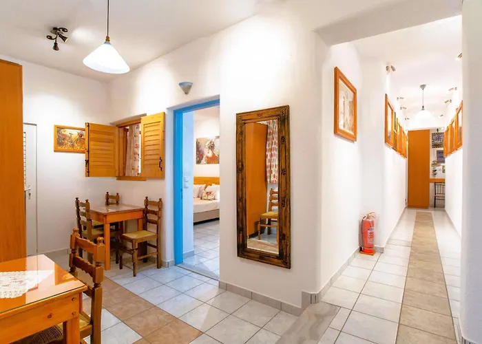 孔塔拉托斯一室公寓和公寓酒店 公寓 Páros