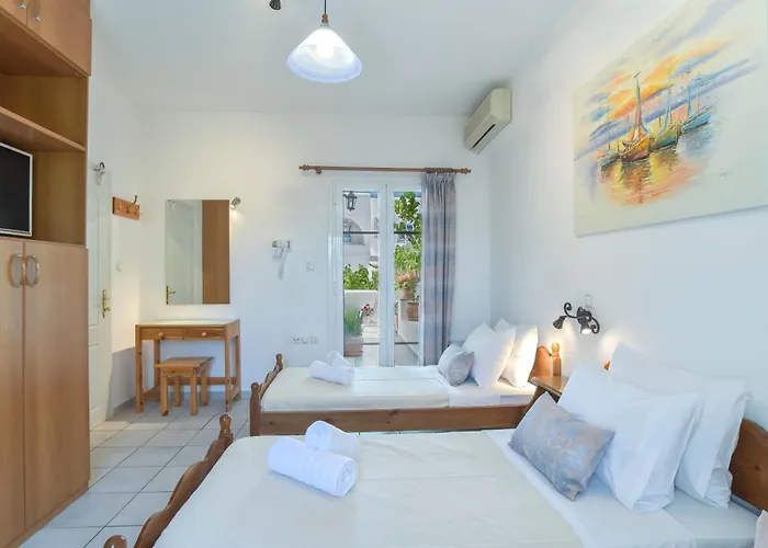 孔塔拉托斯一室公寓和公寓酒店 * Páros