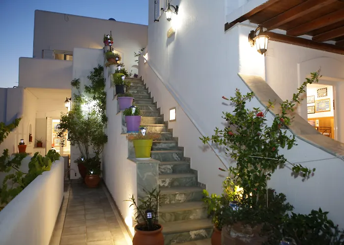 公寓 孔塔拉托斯一室公寓和公寓酒店 Páros