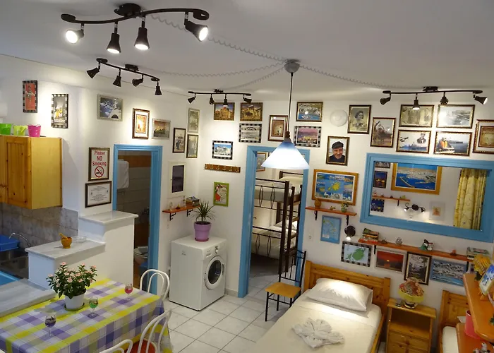 公寓 孔塔拉托斯一室公寓和公寓酒店 *