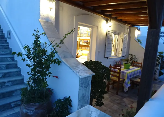 孔塔拉托斯一室公寓和公寓酒店 *