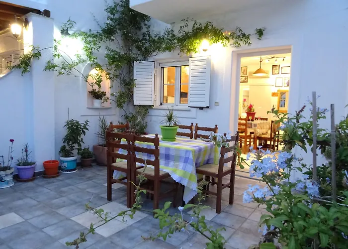 孔塔拉托斯一室公寓和公寓酒店