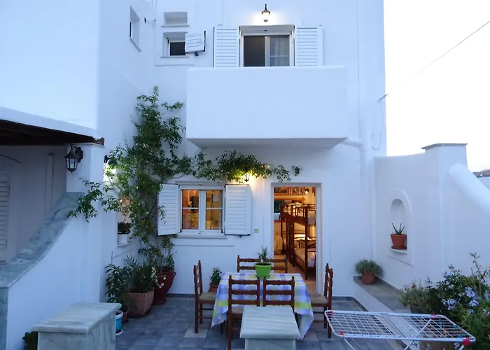 孔塔拉托斯一室公寓和公寓酒店 公寓 Páros