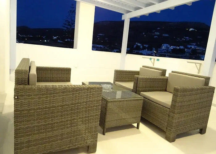 孔塔拉托斯一室公寓和公寓酒店 Páros