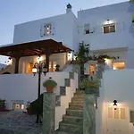 Kontaratos & Parikia (Paros)