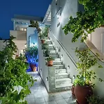 Kontaratos & * Parikia (Paros)