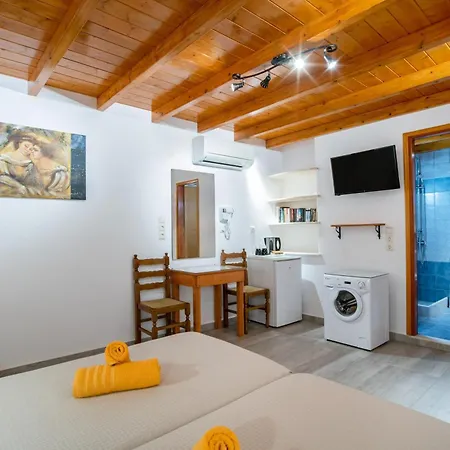 Kontaratos Studios&apartments Páros