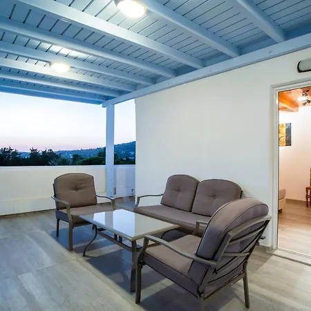 Kontaratos & Apartment Parikia (Paros)
