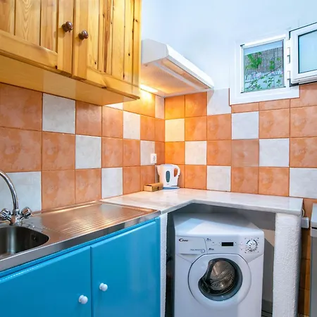 Kontaratos Studios&apartments *