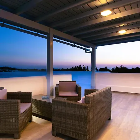 Kontaratos & Apartament Páros