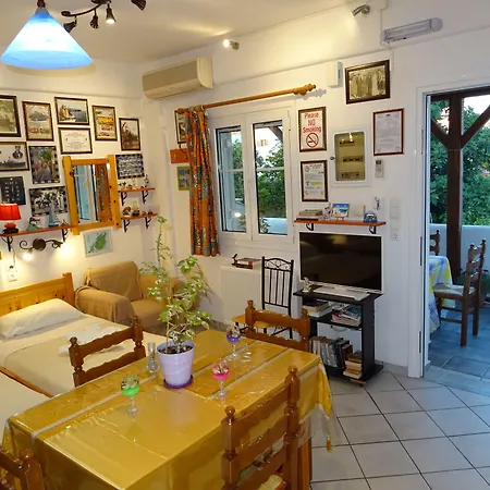 Kontaratos Studios&apartments Apartamento Páros