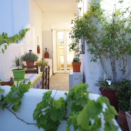 Kontaratos Studios&apartments