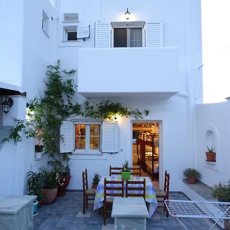 Kontaratos Studios&apartments Apartamento Páros