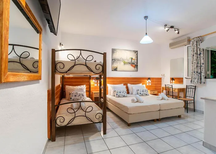 דירה Kontaratos & *