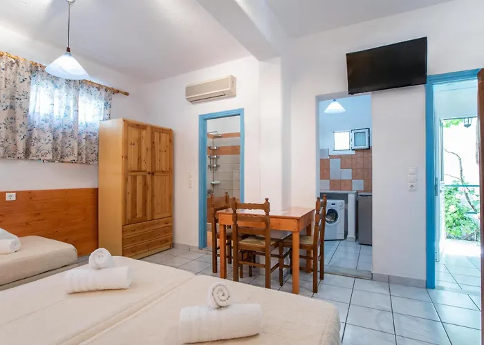 Kontaratos & Apartmán Páros