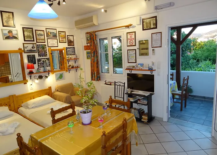 Kontaratos & Appartamento Paro